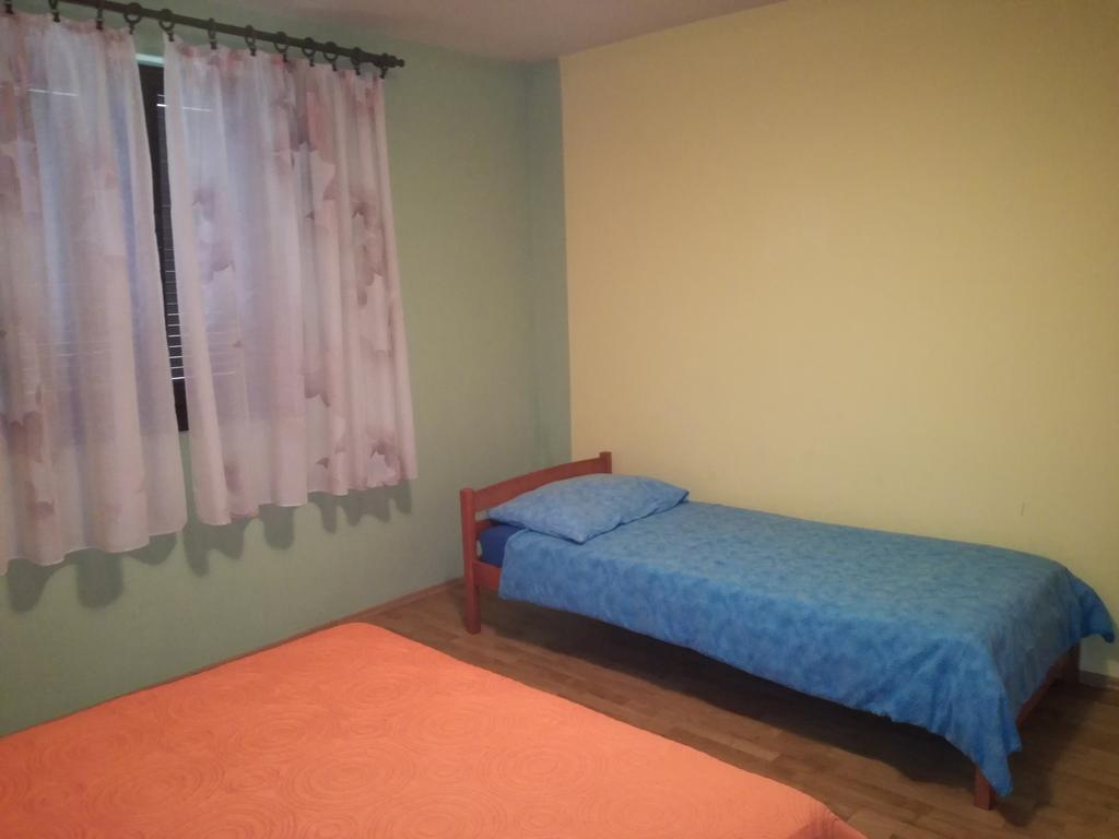 Apartment Nela Funtana Luaran gambar